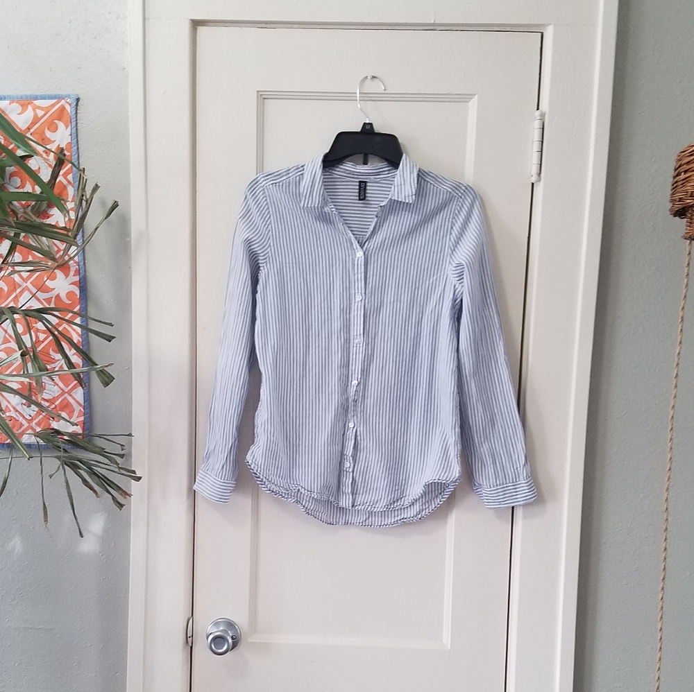 H&M Basic Striped Button Down